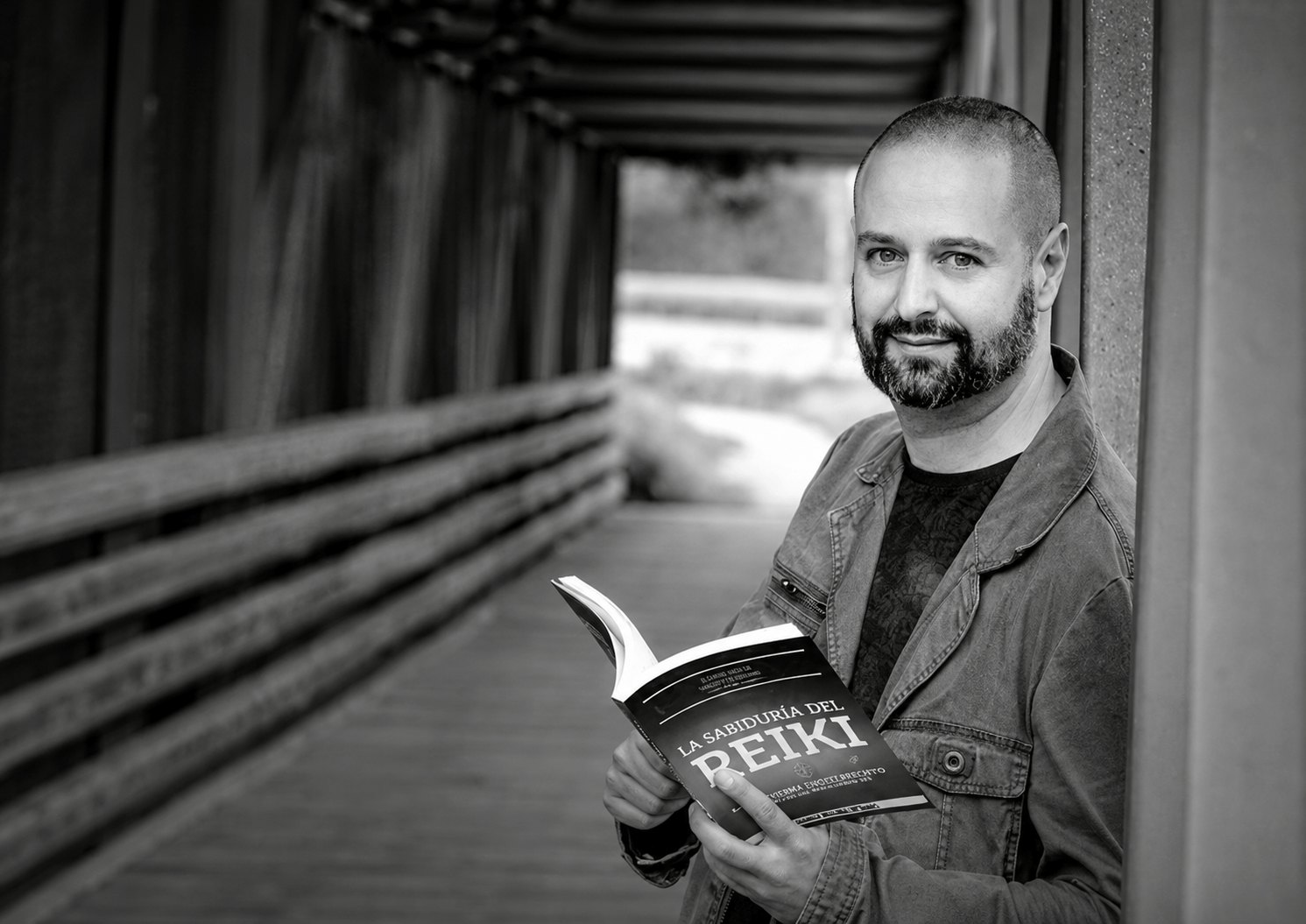 JavierMa maestro de Reiki internacional y autor de libros sobre Reiki